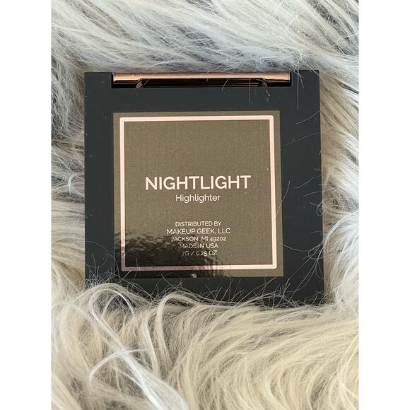 Makeup Geek highlighter compact, nightlight makeup new - Picture 4 of 6